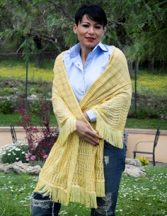 Stola traforata a triangolo...